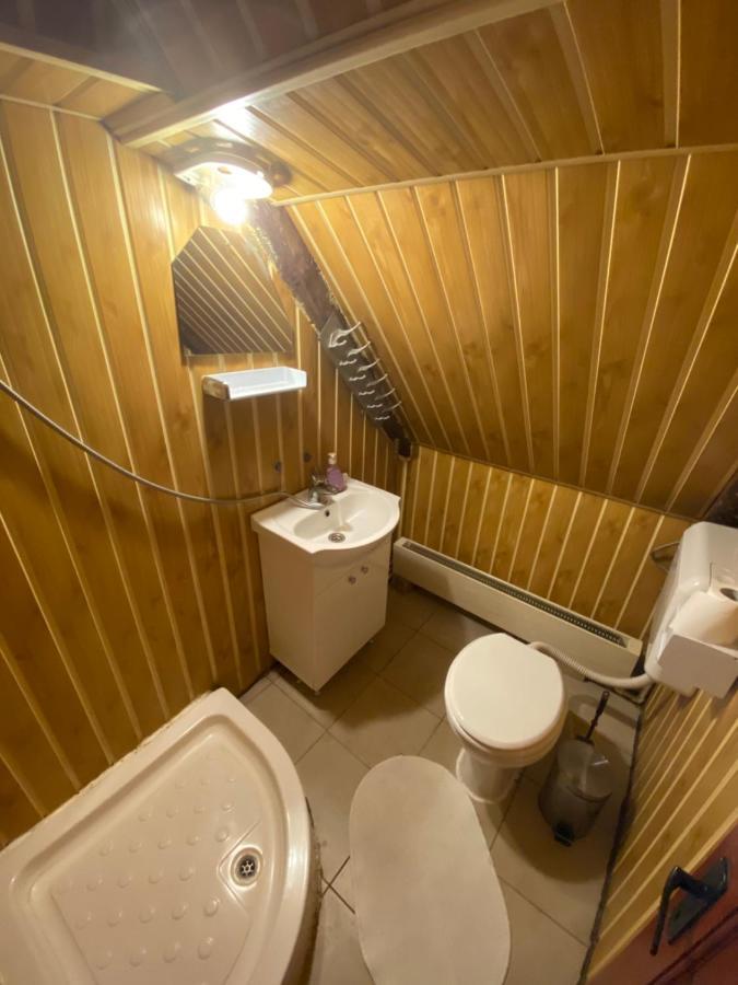 Отель Casa Ernst Моечу-де-Жос Экстерьер фото